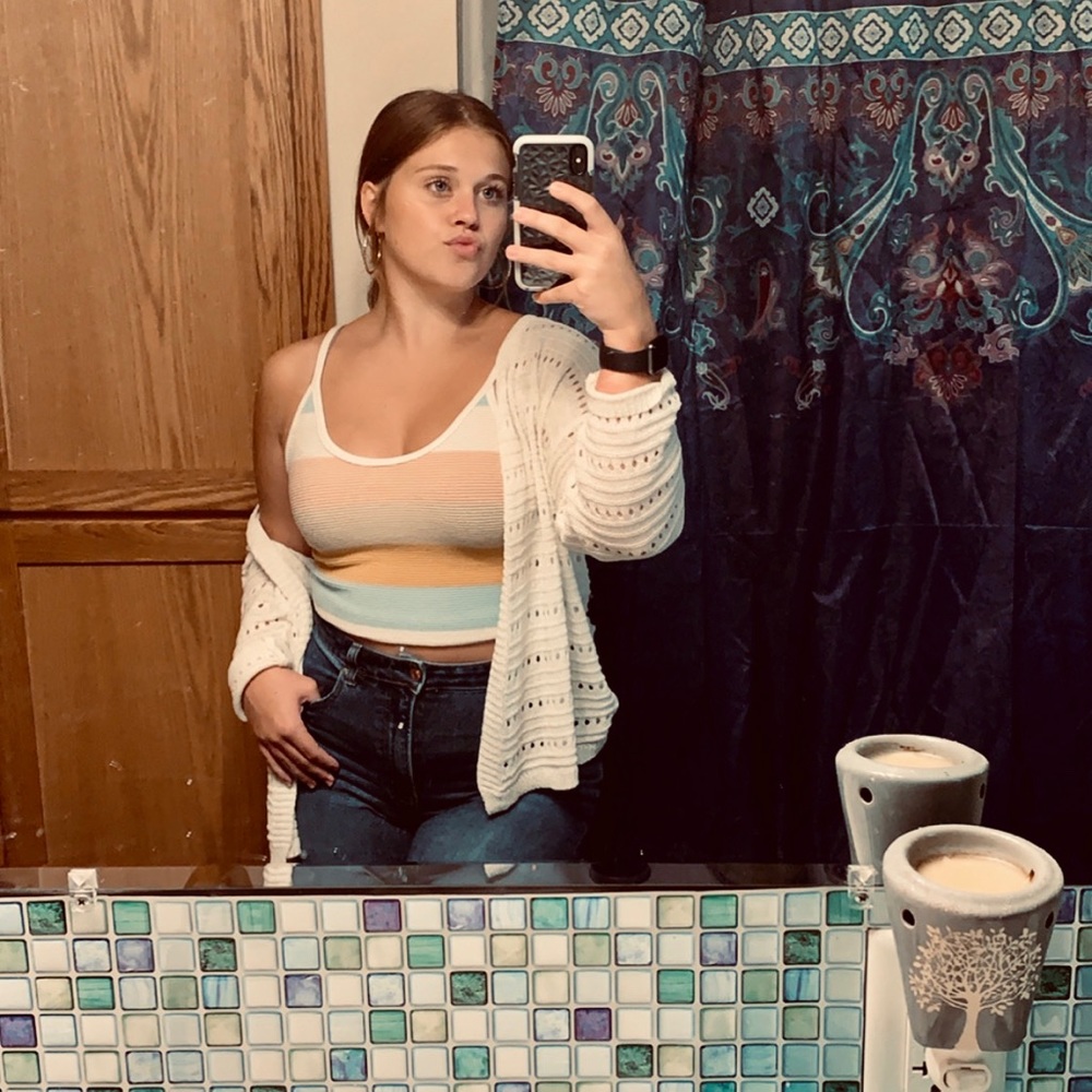 Meet your Posher, Chaeli